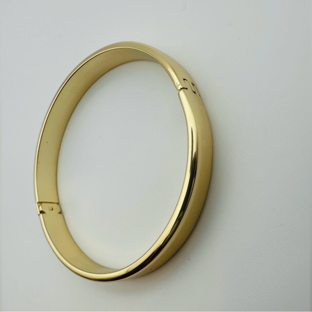 14k laminated gold bracelet with adaptable clasp